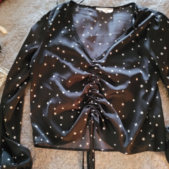 Tops - Picture 11 of 16